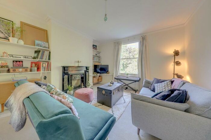 3 Bedroom Flat To Rent In London Road, Forest Hill, London, SE23