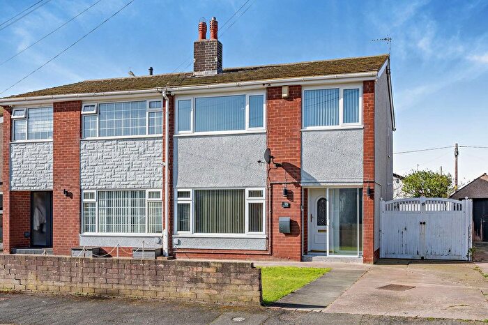 3 Bedroom Semi-Detached House For Sale In Berwyn Crescent, Kinmel Bay, Rhyl, LL18
