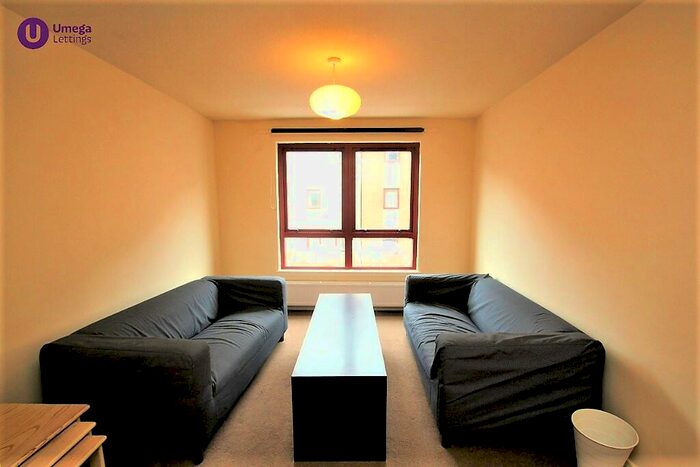 3 Bedroom Flat To Rent In Sienna Gardens, Marchmont, Edinburgh, EH9