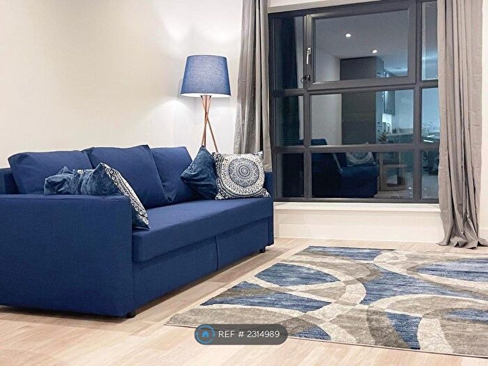 1 Bedroom Flat To Rent In Digbeth Square, Birmingham, B12