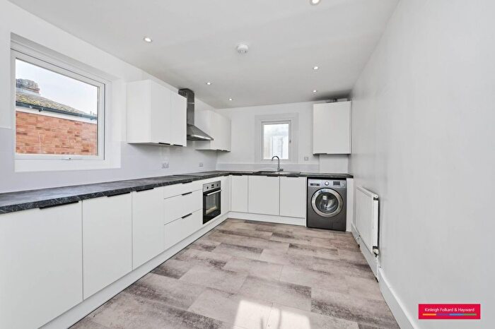 2 Bedroom Flat To Rent In Mendora Road, London, SW6