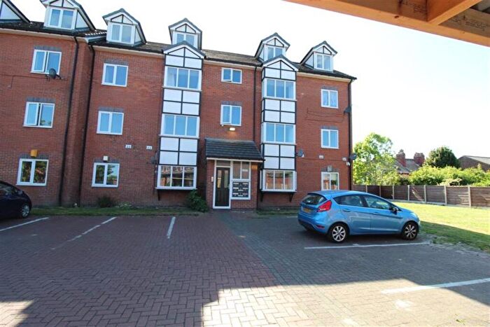 2 Bedroom Apartment To Rent In Langdale Avenue, Levenshulme, M19
