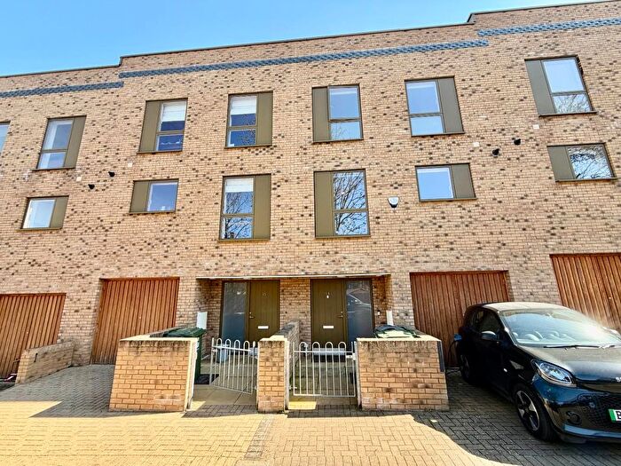3 Bedroom Property To Rent In Buckley Close, Forest Hill, London, SE23