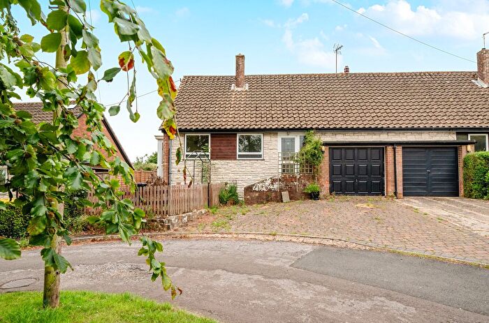3 Bedroom Bungalow For Sale In Northover Drive, Chard, Somerset, TA20