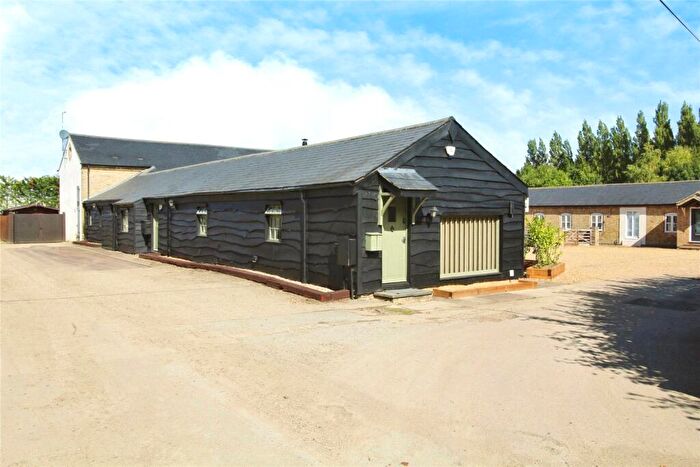 3 Bedroom Bungalow To Rent In Thurleigh Road, Bolnhurst, Bedford, Bedfordshire, MK44