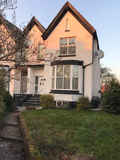 4 Bedroom Semi Detached House To Rent In The Polygon, Manchester, Greater Manchester, M7
