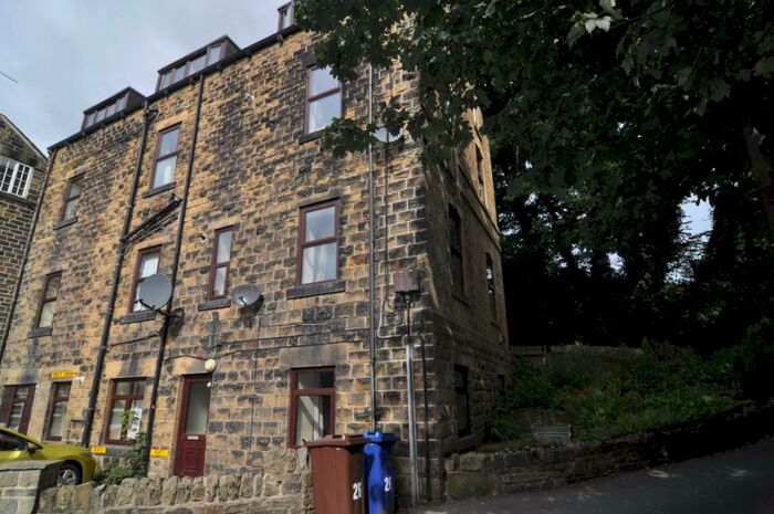 2 Bedroom Apartment To Rent In Manchester Road, Penistone, S36