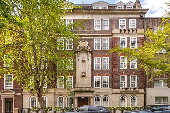 Studio To Rent In Beaumont Street, Marylebone, London, W1G