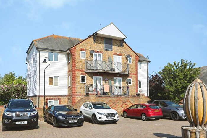 2 Bedroom Flat For Sale In Mansfield Drive, Iwade, Sittingbourne, Kent, ME9