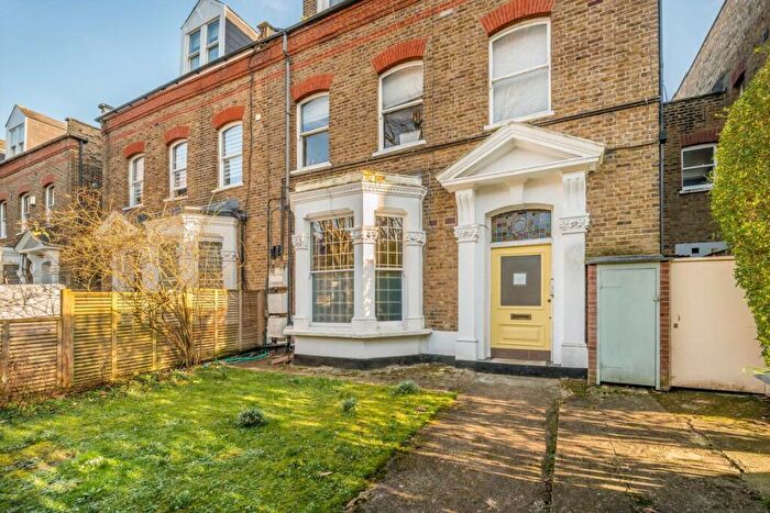 1 Bedroom Flat To Rent In Brondesbury Road, Brondesbury Road, NW6