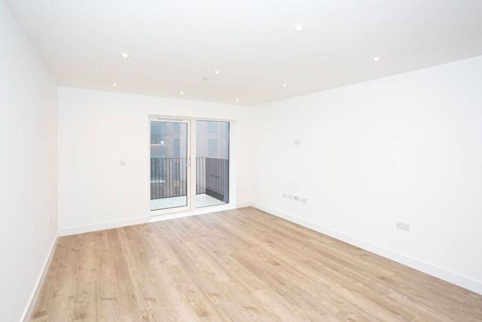 1 Bedroom Flat To Rent In Caesar House, , Hemel Hempstead, HP1