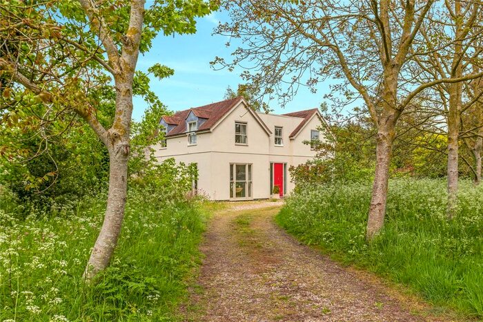 3 Bedroom Detached House For Sale In Hannington Wick, Swindon, SN6