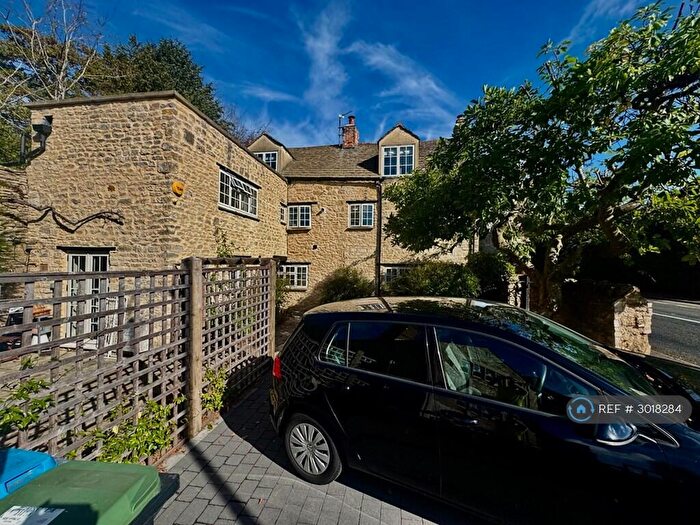 3 Bedroom Semi-Detached House To Rent In Manor Road, Woodstock, OX20