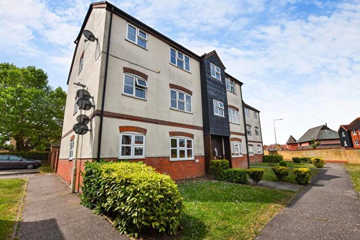 2 Bedroom Apartment To Rent In Thornborough Avenue, South Woodham Ferrers, CM3
