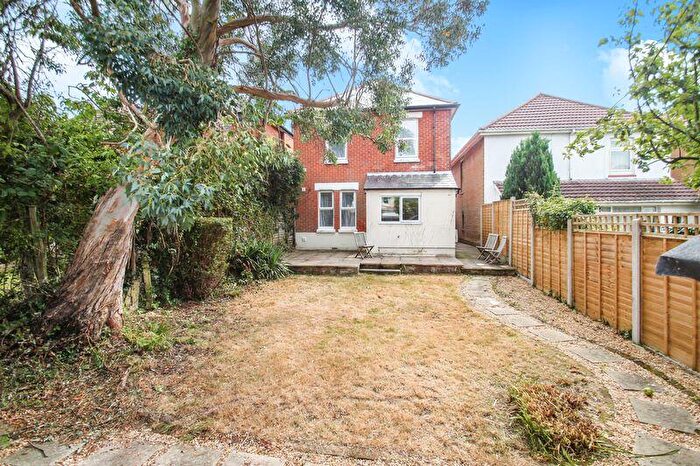 6 Bedroom Detached House To Rent In Frederica Road, Winton, BH9