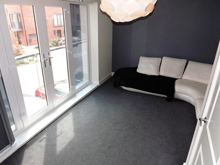 3 Bedroom Town House To Rent In Twine Street, Development, H20