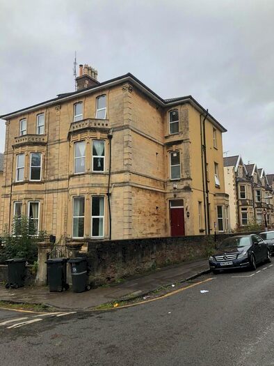 2 Bedroom Flat To Rent In Cotham Gardens, Bristol, BS6