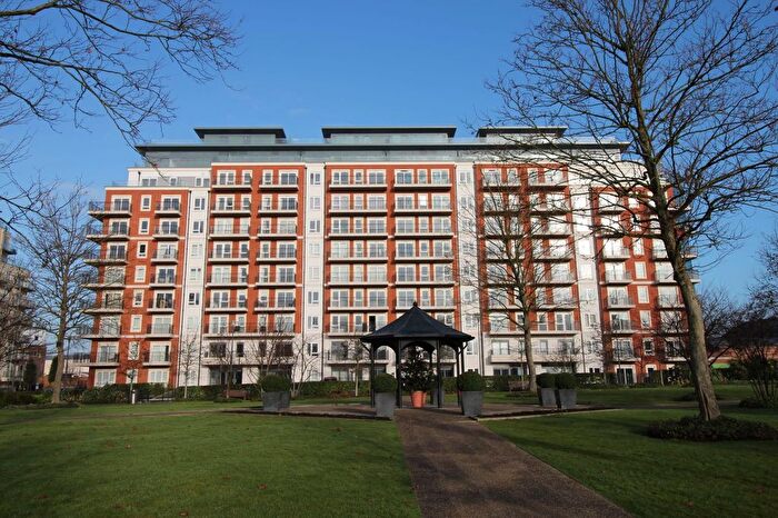 1 Bedroom Flat To Rent In Golding House, Beaufort Square, Colindale, NW9