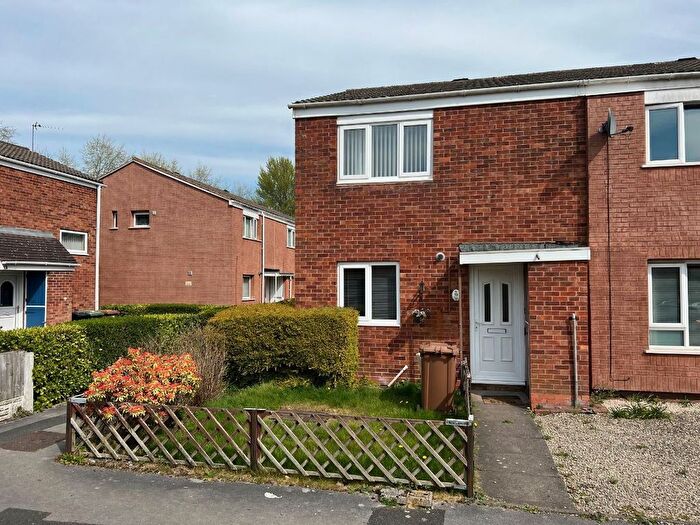 2 Bedroom Semi-Detached House To Rent In Lowry Close, Willenhall, WV13