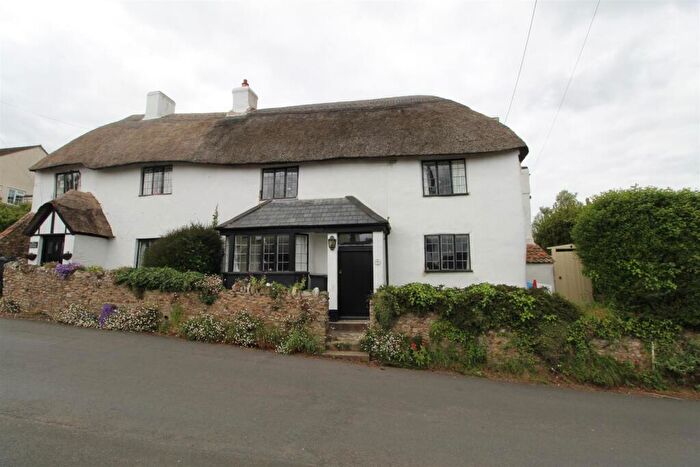 3 Bedroom Semi-Detached House To Rent In Hillhead, Colyton, EX24