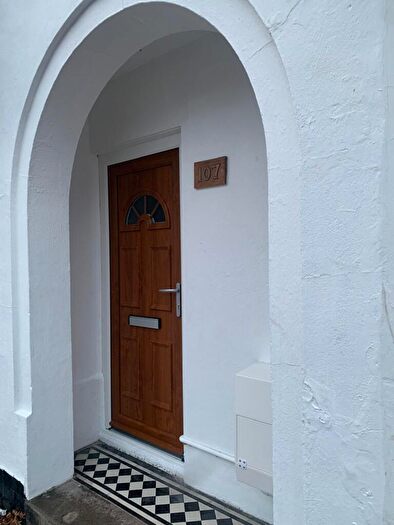 2 Bedroom Flat To Rent In Wicklow Drive, Leicester, LE5