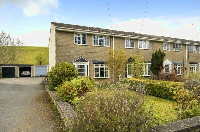 3 Bedroom End Of Terrace House For Sale In North Parade, Skipton, North Yorkshire, BD23