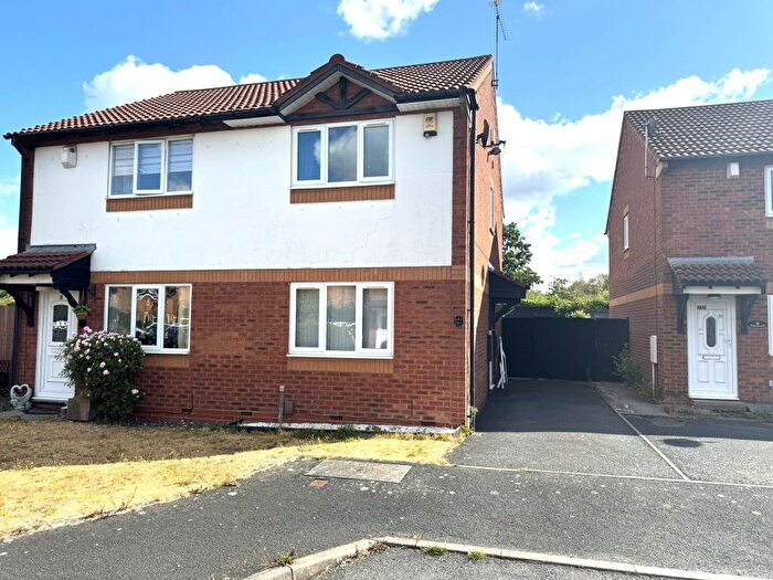 2 Bedroom Semi-Detached House For Sale In Barn Farm Close, Bilston, WV14