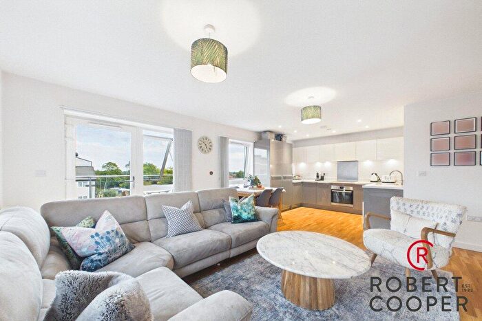 2 Bedroom Apartment For Sale In Fawn Court, Ruislip, HA4
