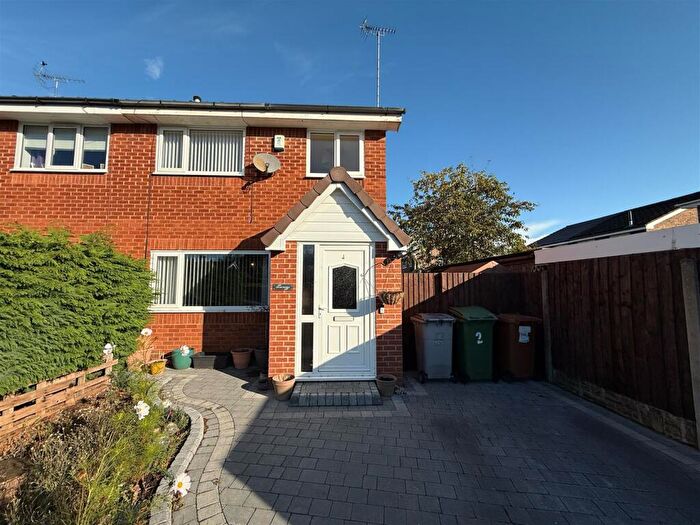 3 Bedroom Semi-Detached House To Rent In Brook Meadow, Irby, CH61