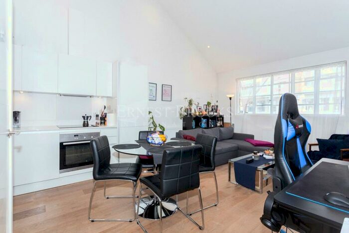 1 Bedroom Apartment To Rent In Sail Loft Court, Clyde Square, Limehouse, E14