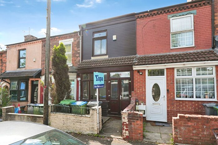 3 Bedroom Terraced House For Sale In Highfield Road, Smethwick, B67