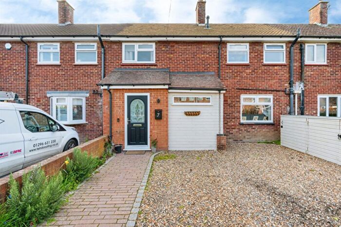 3 Bedroom Terraced House For Sale In Milton Road, Aston Clinton, Aylesbury, HP22