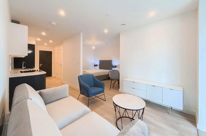 Studio To Rent In Cashmere House, London, E1