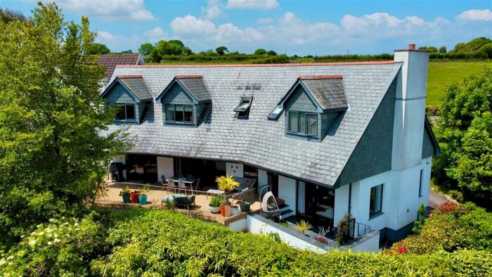 3 Bedroom Detached House For Sale In Burlawn, Wadebridge, PL27