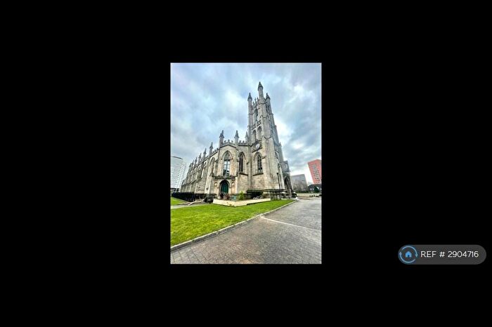 3 Bedroom Flat To Rent In Former St George Church, Manchester, M15