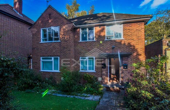 2 Bedroom Flat To Rent In Chatsworth Road, Ealing, London, W5