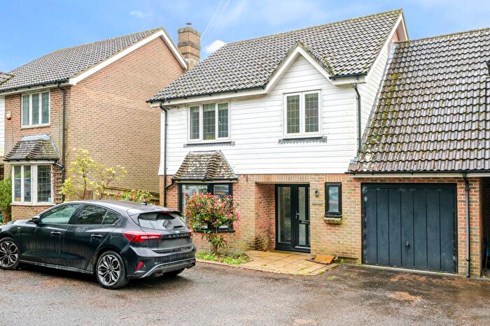 4 Bedroom Link Detached House For Sale In Palesgate Lane, Crowborough, TN6