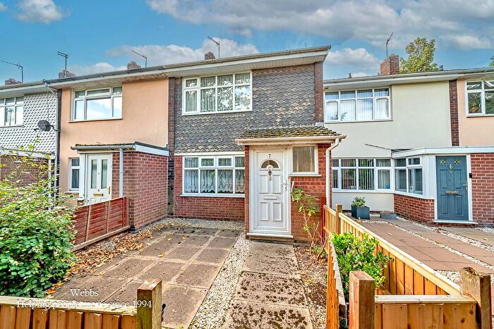 3 Bedroom Terraced House For Sale In Station Close, Walsall, WS3