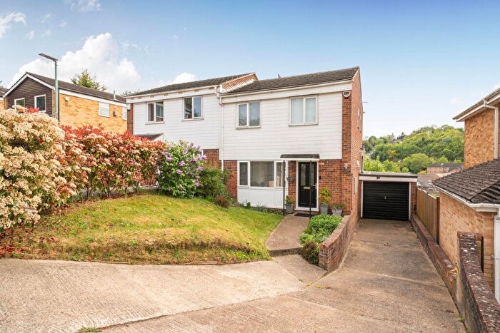 3 Bedroom Semi-Detached House For Sale In Garage, Driveway, Open Plan & Incredible Views!, ME5