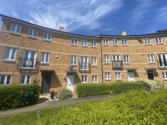 3 Bedroom Town House To Rent In Dent Close, St. Crispin, Northampton, NN5