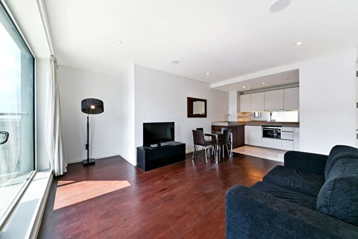 2 Bedroom Flat To Rent In Baltimore Wharf, Canary Wharf, London, E14