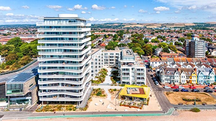 2 Bedroom Flat For Sale In Brighton Road, Worthing, BN11