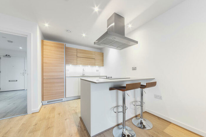 1 Bedroom Apartment To Rent In Unex Tower, Station Street, Stratford, London, E15