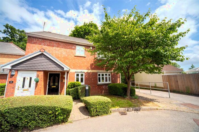 2 Bedroom Maisonette To Rent In Woodruff Way, Thornhill, Cardiff, CF14