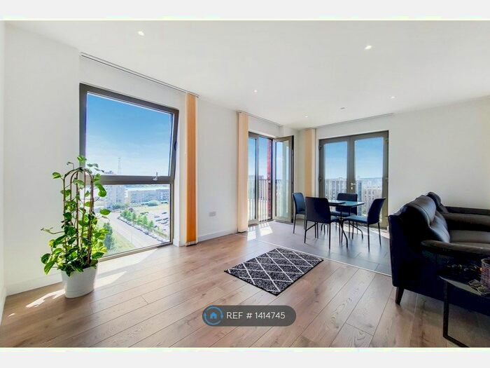 3 Bedroom Flat To Rent In Tiller House, London, E6