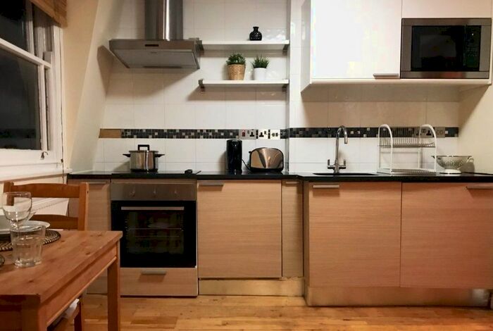 Studio To Rent In Inverness Terrace, Bayswater, London, W2