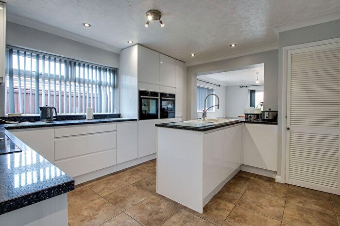 3 Bedroom Detached Bungalow For Sale In Lynn Road, Walpole Highway, PE14