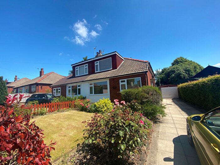 3 Bedroom Bungalow To Rent In Grange Court, Scholes, Leeds, LS15