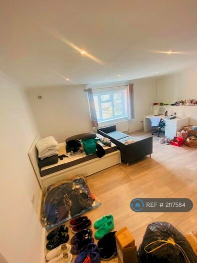 Studio To Rent In Brighton, Brighton, BN1