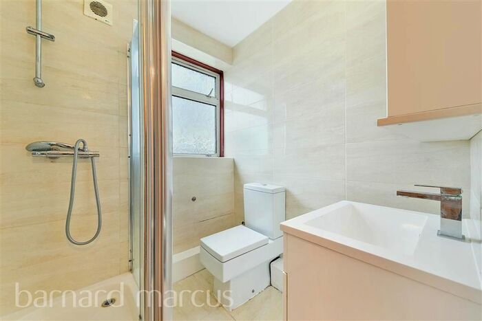 2 Bedroom Property To Rent In Granville Avenue, Feltham, TW13